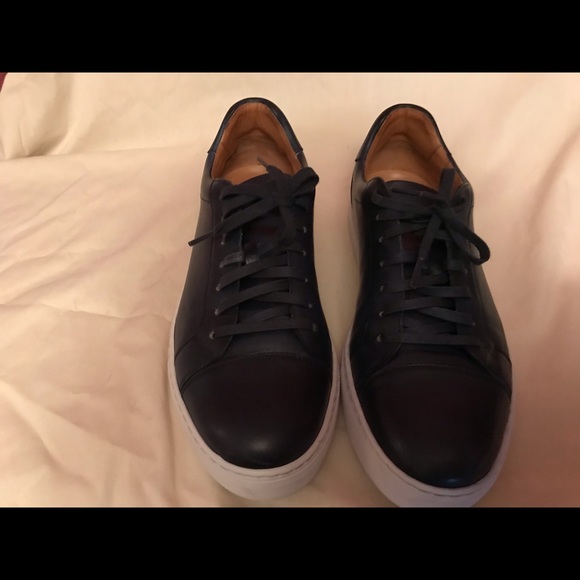 magnanni cuervo leather sneaker